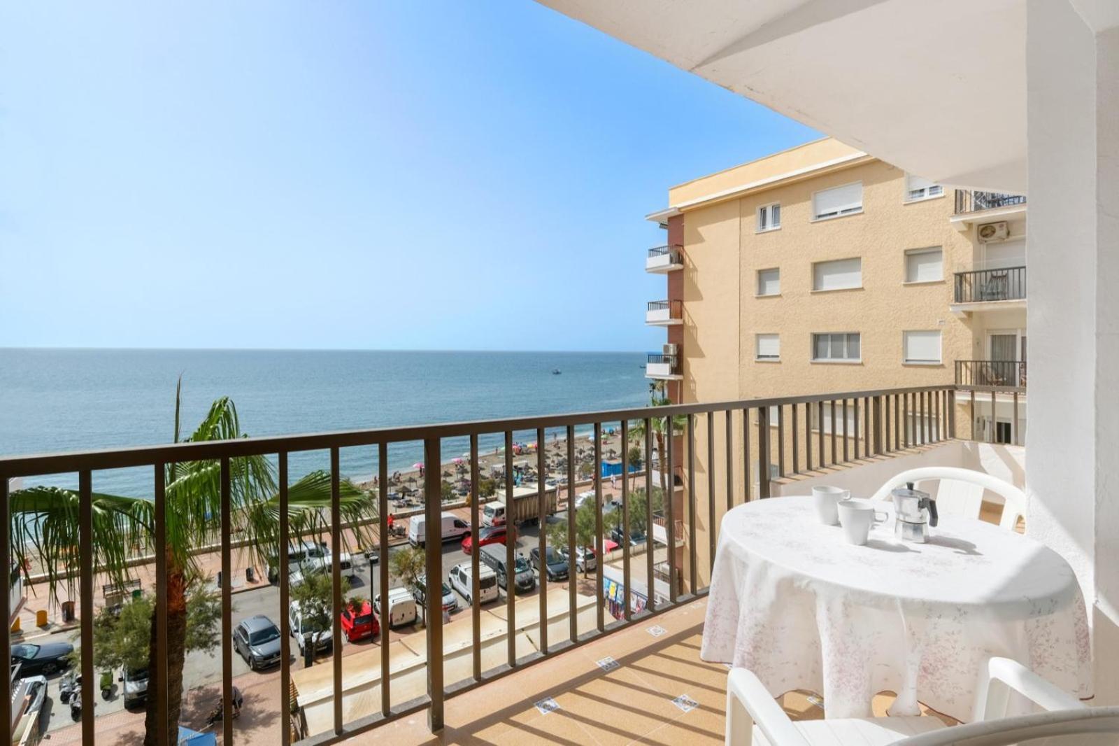 Apartamento Con Piscina En La Primera Linea De Playa De Fuengirola Εξωτερικό φωτογραφία